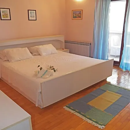 Apartment House Dubravka 1946 Pula