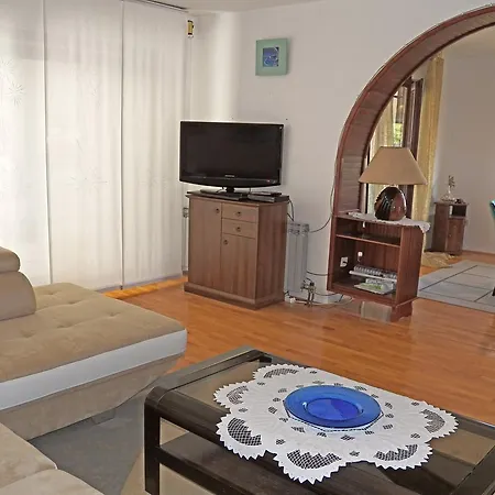 Apartment House Dubravka 1946