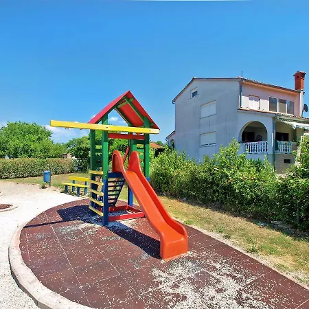 House Dubravka 1946 Pula