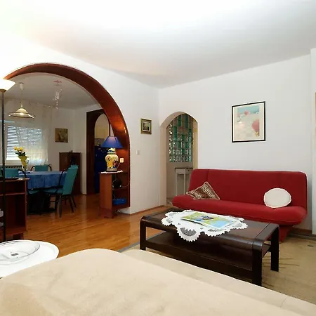 House Dubravka 1946 Pula