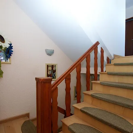 House Dubravka 1946 Apartment