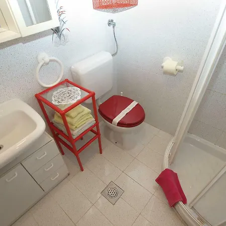 Appartement House Dubravka 1946 *