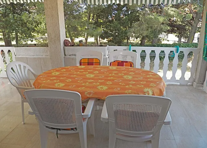 House Dubravka 1946 Apartament