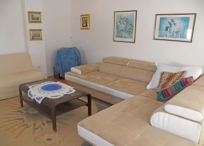 House Dubravka 1946 * Pula