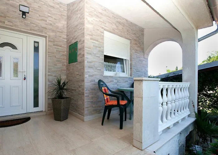 Apartament House Dubravka 1946 *