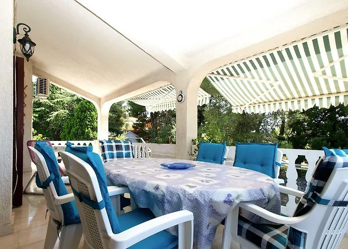 Apartament House Dubravka 1946 *