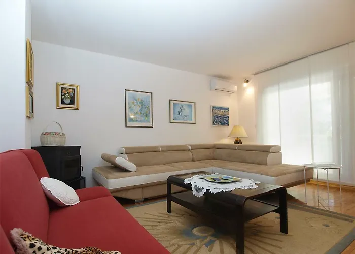 Apartament House Dubravka 1946 *