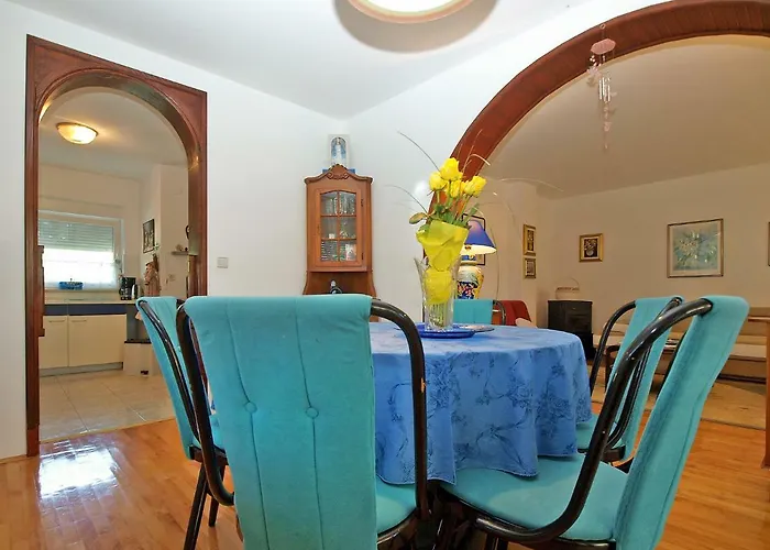 House Dubravka 1946 * Pula