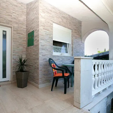 Vila House Dubravka 1946 *