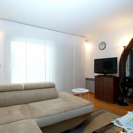 Apartman House Dubravka 1946 Pula