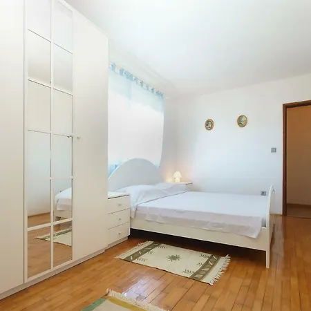 House Dubravka 1946 *