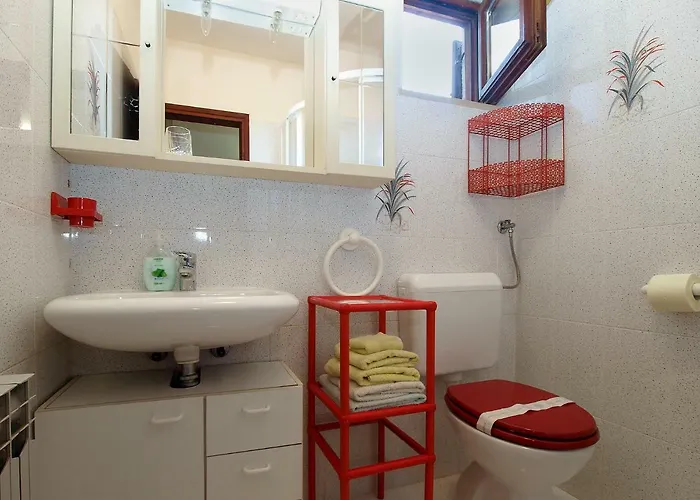 House Dubravka 1946 Апартаменти *