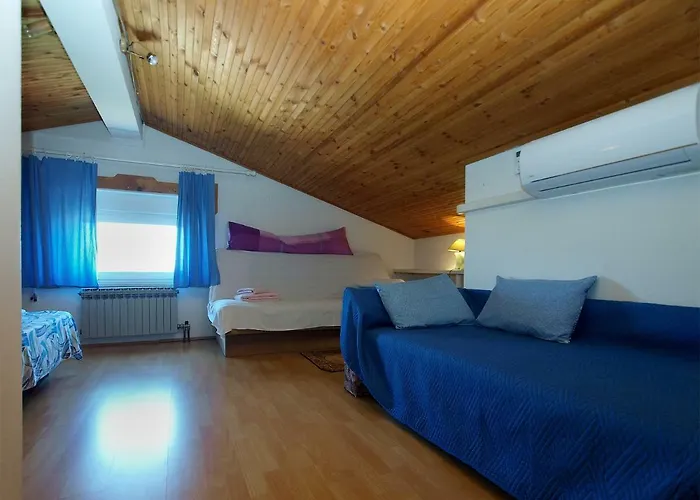 House Dubravka 1946 * Пула