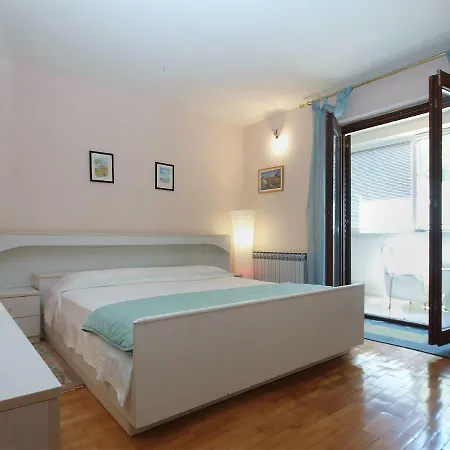 House Dubravka 1946 דירה פולה