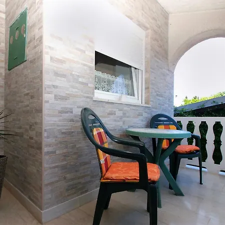 House Dubravka 1946 דירה