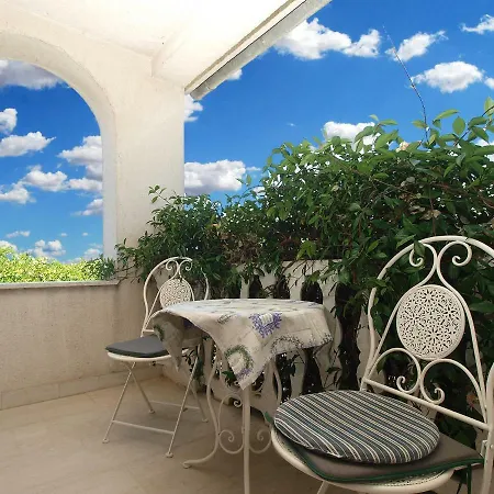 Apartman House Dubravka 1946